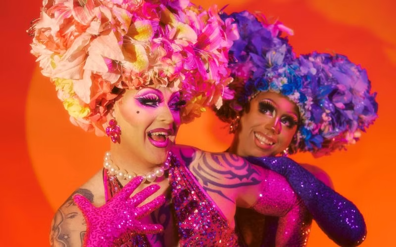 Typography outline in Rethink Sans

