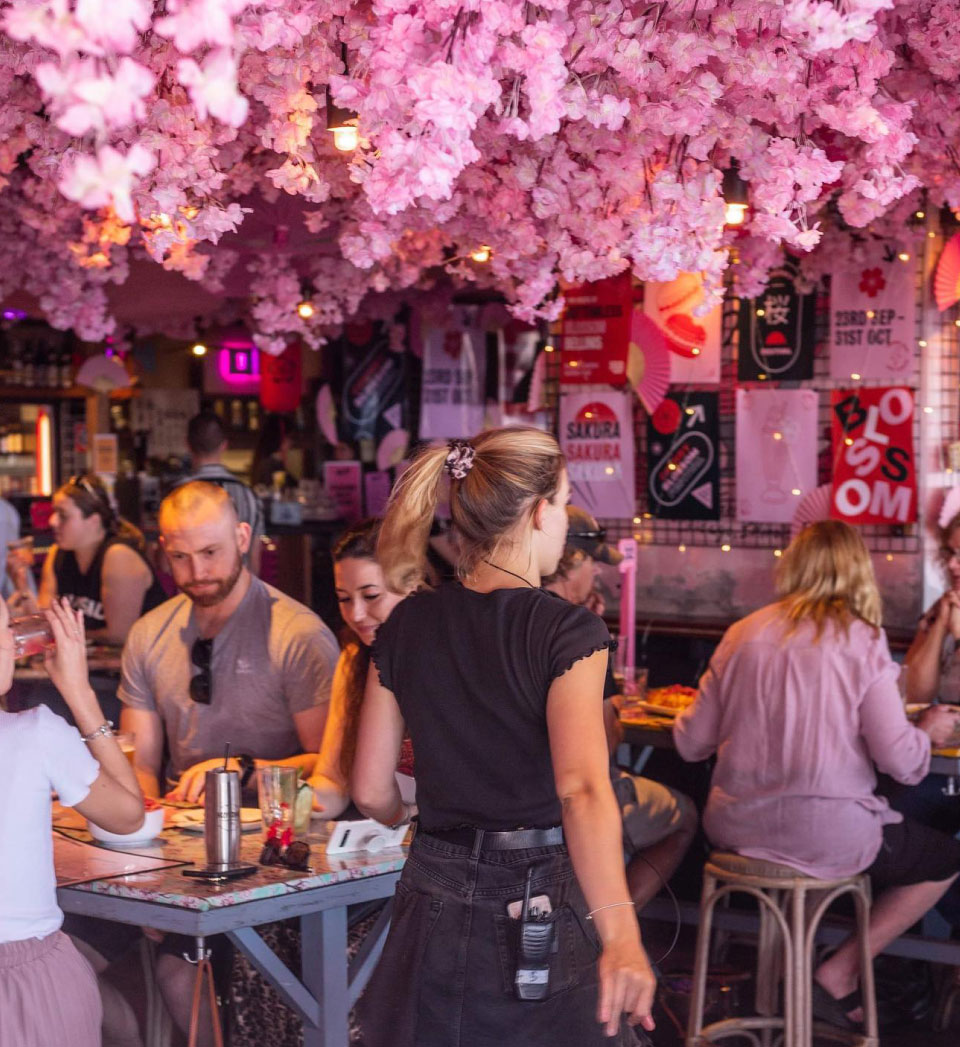 Typography outline in Rethink Sans

