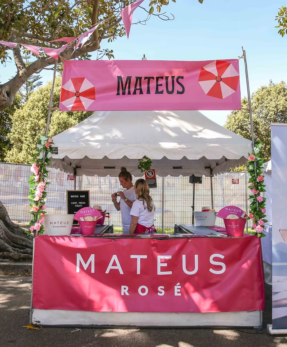 Typography outline in Rethink Sans

