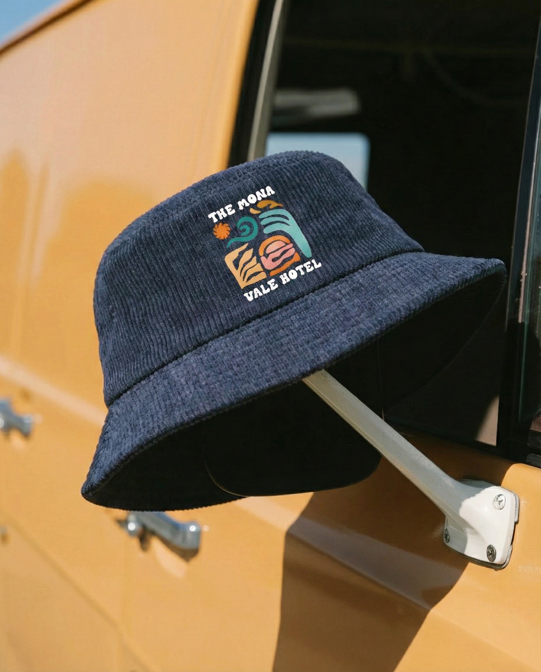 Typography outline in Rethink Sans

