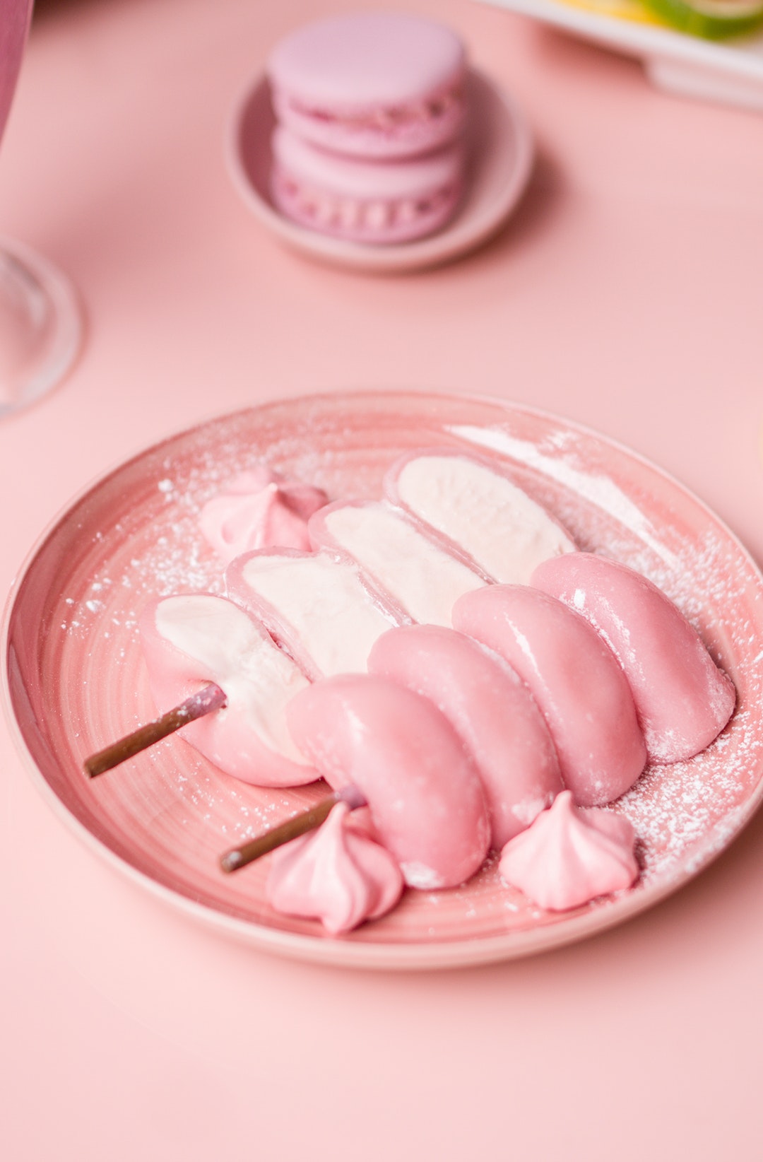 Typography outline in Rethink Sans

